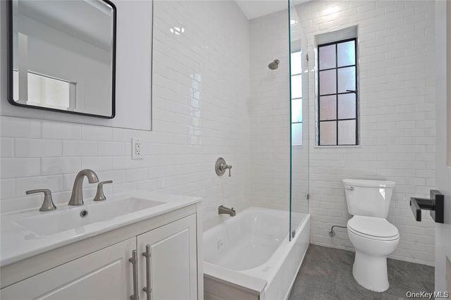 20 Continental Avenue 1-G, Forest Hills, NY 11375