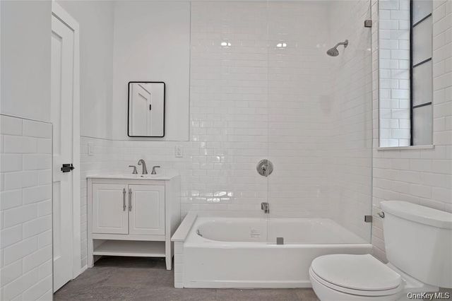 20 Continental Avenue 1-G, Forest Hills, NY 11375