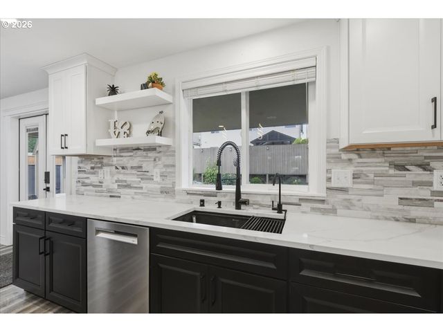 2000 N 5TH Way, Ridgefield, WA 98642