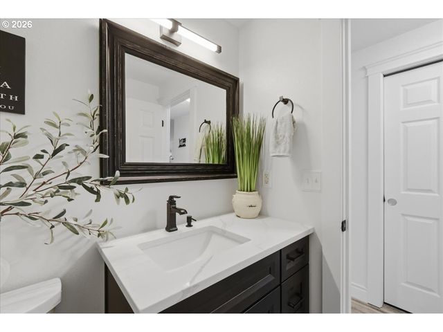 2000 N 5TH Way, Ridgefield, WA 98642