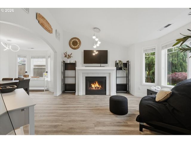 2000 N 5TH Way, Ridgefield, WA 98642