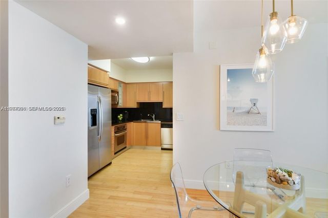 6365 Collins Ave 2810, Miami Beach, FL 33141