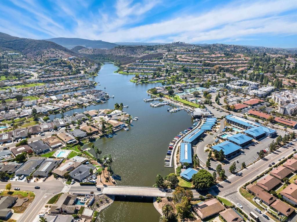 1646 Via Caminar, San Marcos, CA 92078 — exterior