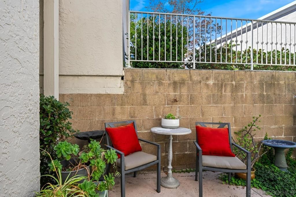 1646 Via Caminar, San Marcos, CA 92078 — photo 4