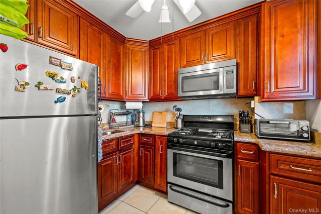 9820 62nd Drive 8F, Rego Park, NY 11374