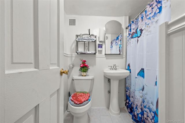 9820 62nd Drive 8F, Rego Park, NY 11374