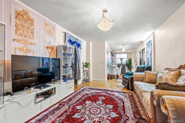 9820 62nd Drive 8F, Rego Park, NY 11374