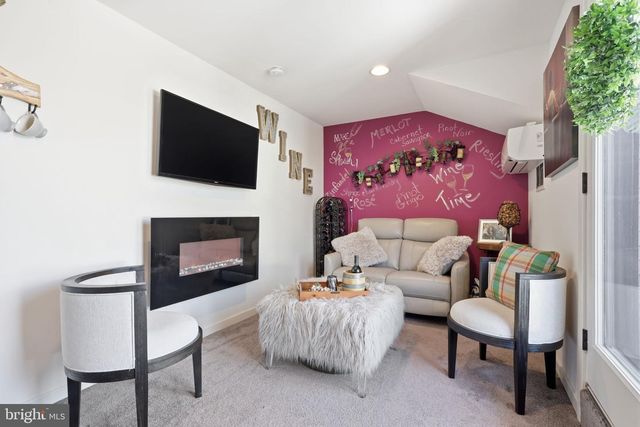 20 SIENNA PL, Feasterville Trevose, PA 19053