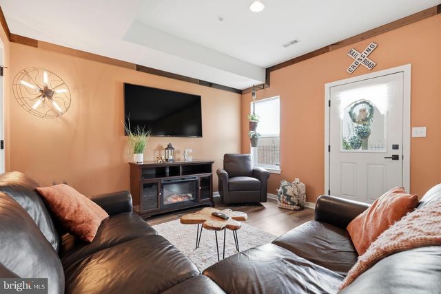 20 SIENNA PL, Feasterville Trevose, PA 19053