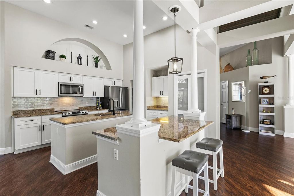 Image 19 of property listing at 1210 WHITNEY DRIVE, Venice, FL 34292