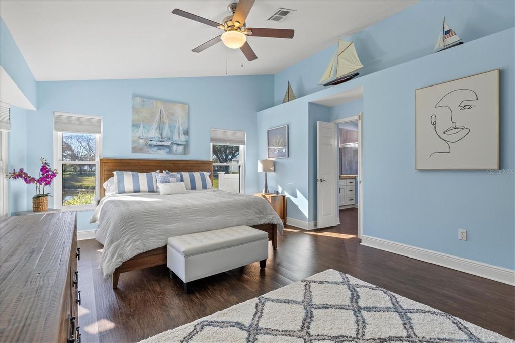 Image 33 of property listing at 1210 WHITNEY DRIVE, Venice, FL 34292