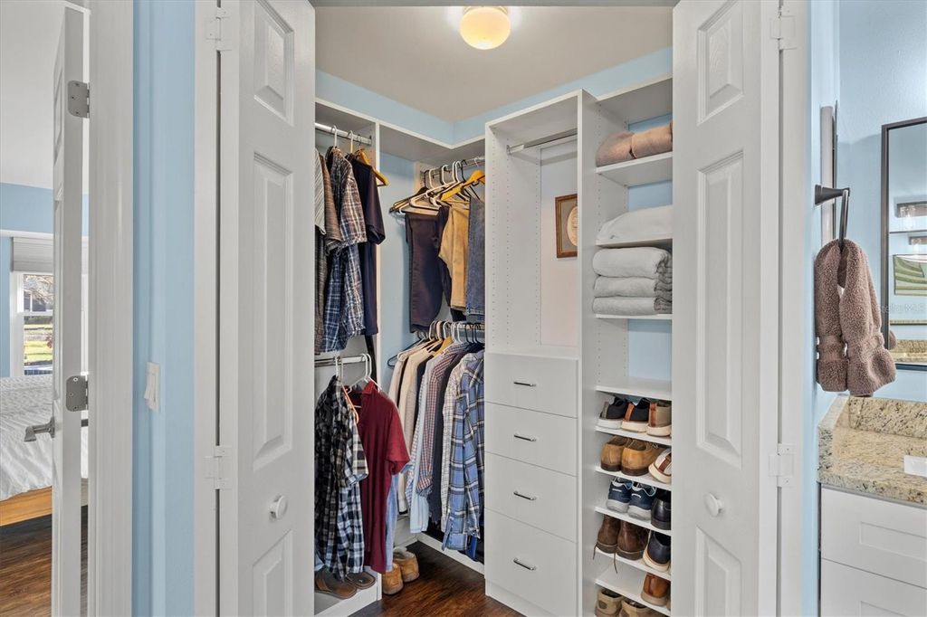 Image 39 of property listing at 1210 WHITNEY DRIVE, Venice, FL 34292