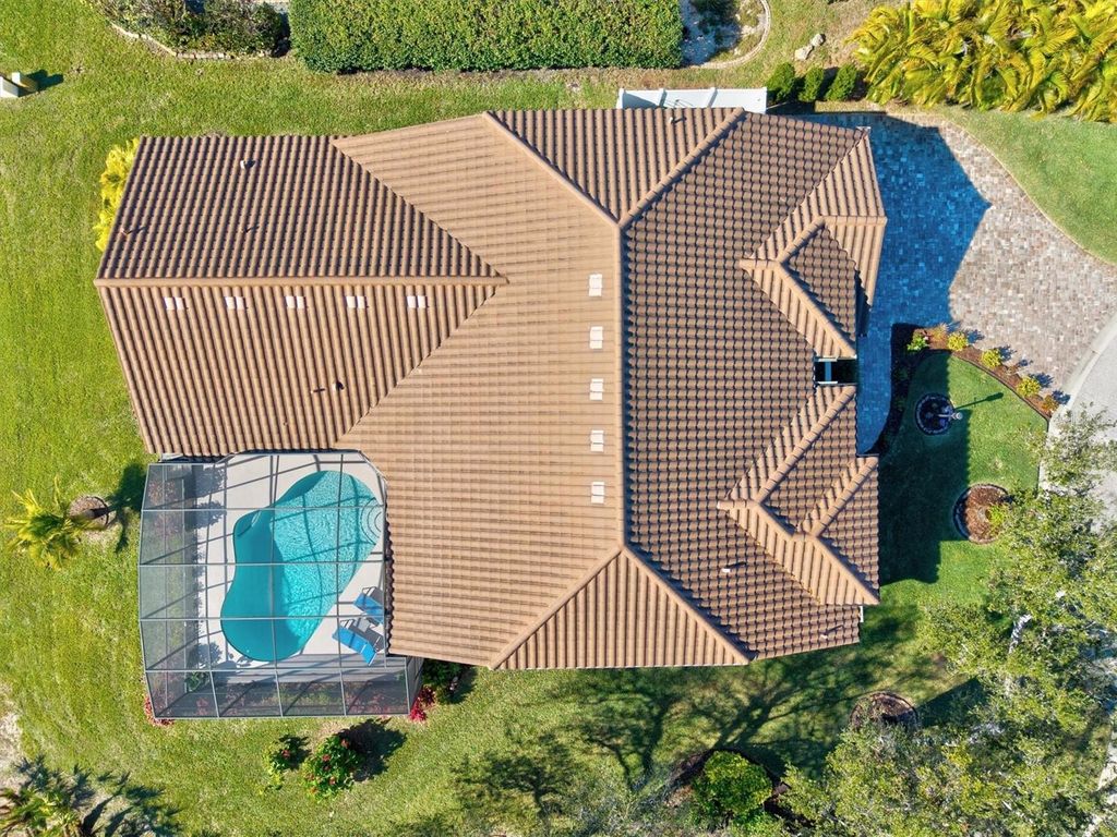 Image 71 of property listing at 1210 WHITNEY DRIVE, Venice, FL 34292