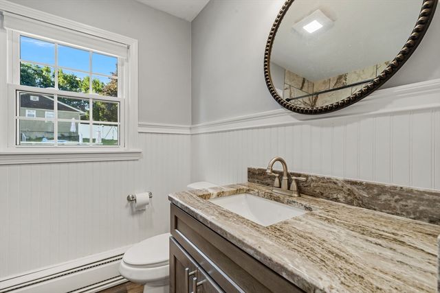 5 5th Ave, Dudley, MA 01571