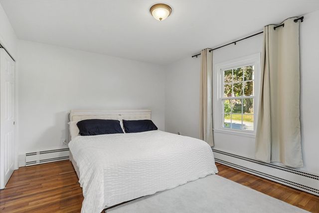 5 5th Ave, Dudley, MA 01571