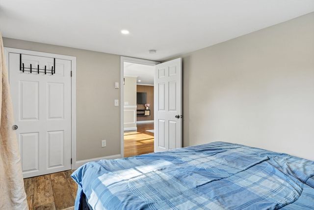 5 5th Ave, Dudley, MA 01571