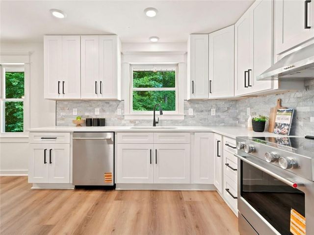 627 Ammons Drive, Waleska, GA 30183