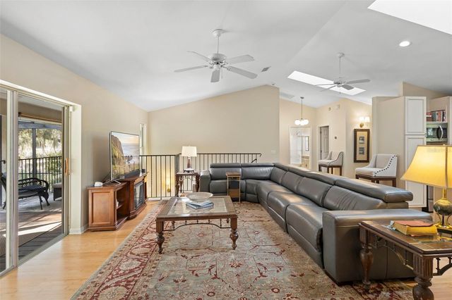 1136 W GLEN FALLS ROAD, Deland, FL 32720