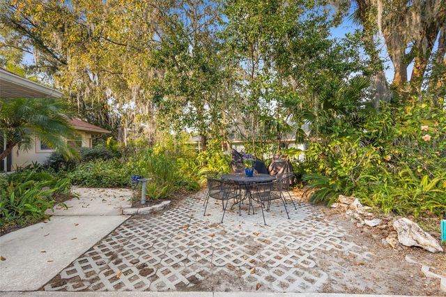 1136 W GLEN FALLS ROAD, Deland, FL 32720