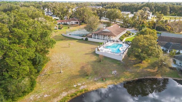 1136 W GLEN FALLS ROAD, Deland, FL 32720