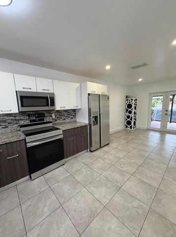 20301 SW 117th Ave, Miami, FL 33177
