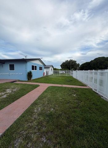 20301 SW 117th Ave, Miami, FL 33177