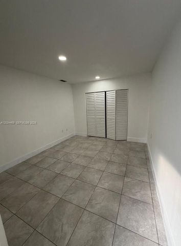 20301 SW 117th Ave, Miami, FL 33177