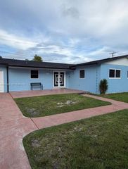 20301 SW 117th Ave, Miami, FL 33177