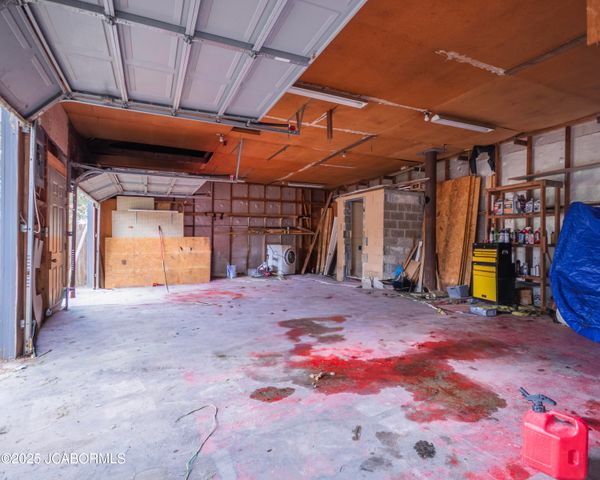 803 N OAK STREET, California, MO 65018