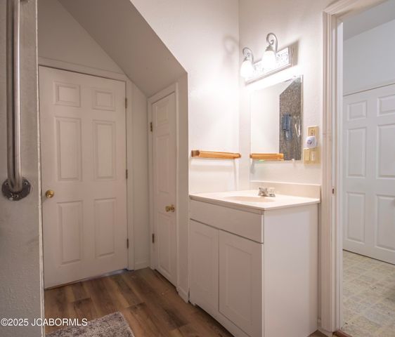 803 N OAK STREET, California, MO 65018