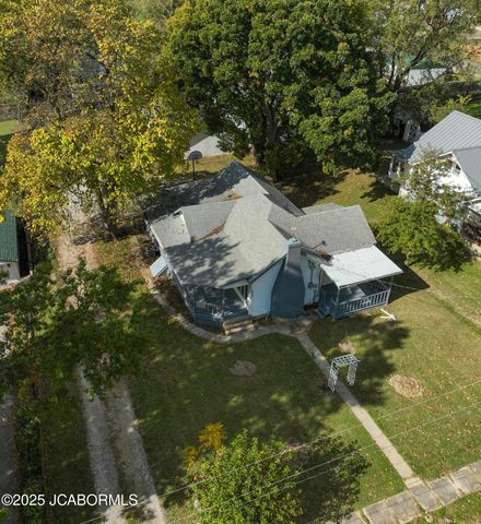 803 N OAK STREET, California, MO 65018