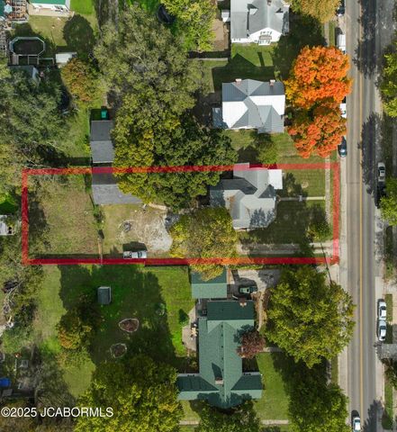 803 N OAK STREET, California, MO 65018