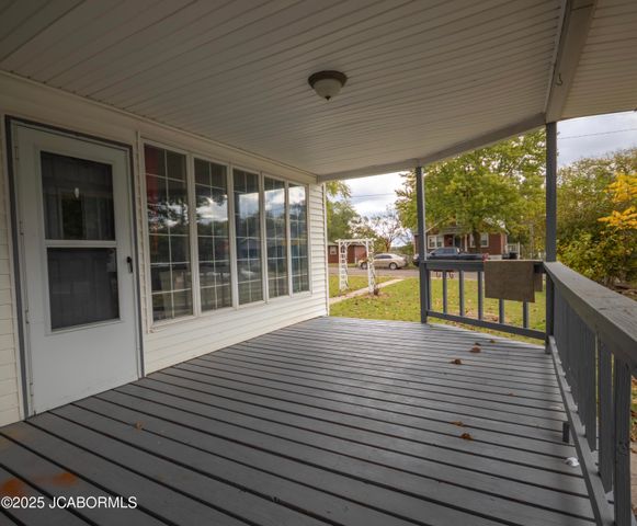 803 N OAK STREET, California, MO 65018