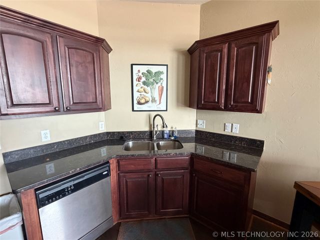 336 Lakeshore 336, Eufaula, OK 74432