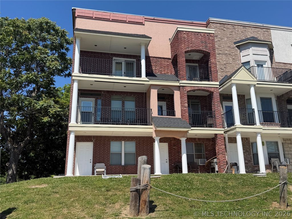 336 Lakeshore 336, Eufaula, OK 74432