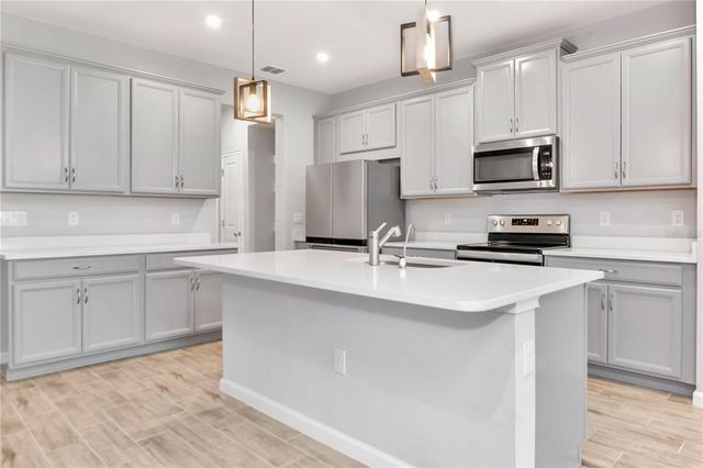 4262 CLOUD HOPPER WAY, Lutz, FL 33559
