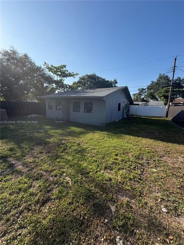 6123 Call St, Hollywood, FL 33024