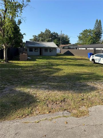 6123 Call St, Hollywood, FL 33024