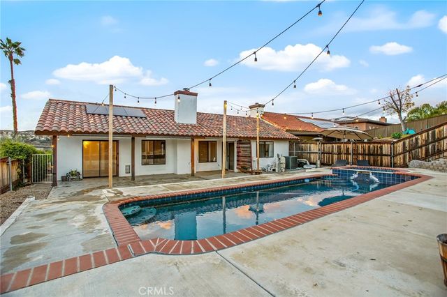 29710 Longhorn Drive, Canyon Lake, CA 92587