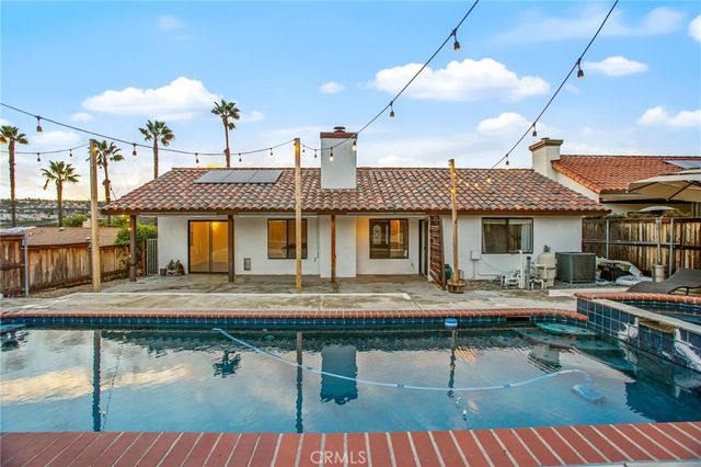 29710 Longhorn Drive, Canyon Lake, CA 92587