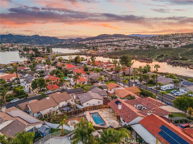 29710 Longhorn Drive, Canyon Lake, CA 92587