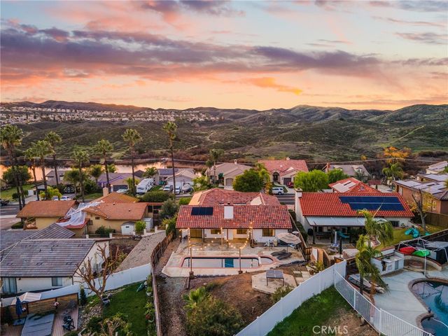 29710 Longhorn Drive, Canyon Lake, CA 92587