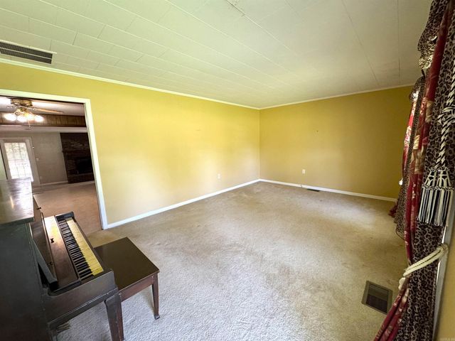 937 Homecrest Drive, Piggott, AR 72454