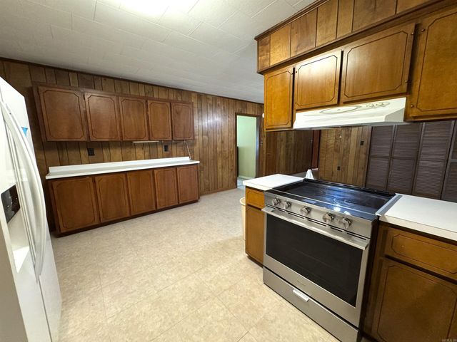 937 Homecrest Drive, Piggott, AR 72454