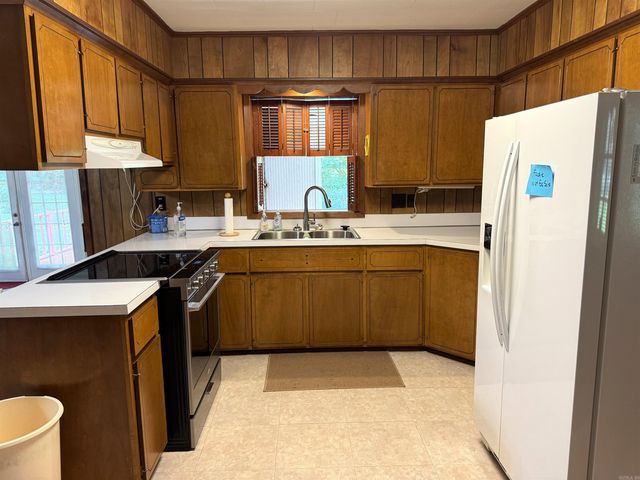 937 Homecrest Drive, Piggott, AR 72454