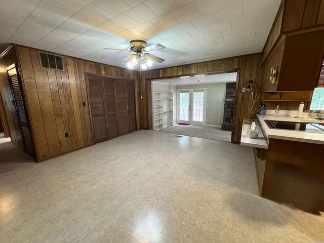 937 Homecrest Drive, Piggott, AR 72454