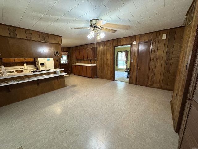 937 Homecrest Drive, Piggott, AR 72454