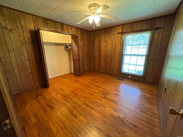 937 Homecrest Drive, Piggott, AR 72454