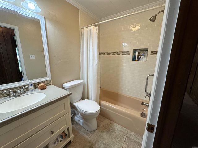 937 Homecrest Drive, Piggott, AR 72454