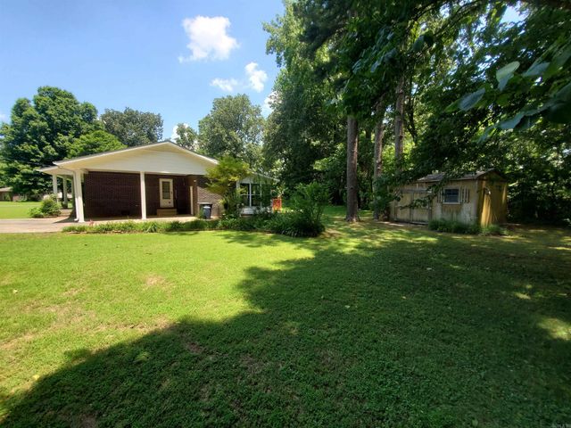 937 Homecrest Drive, Piggott, AR 72454